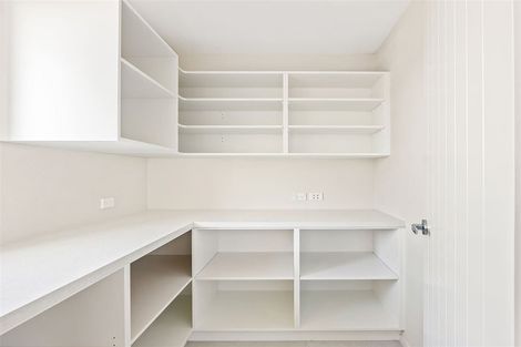 Photo of property in 16 Stackwood Avenue, Woodend, 7610