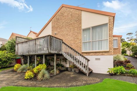 Photo of property in 120 Awaroa Road, Sunnyvale, Auckland, 0612