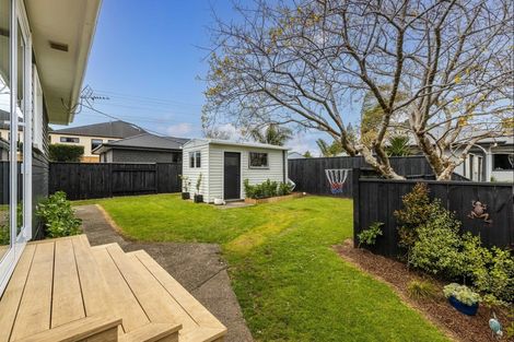 Photo of property in 3 Roto Street, Westown, New Plymouth, 4310