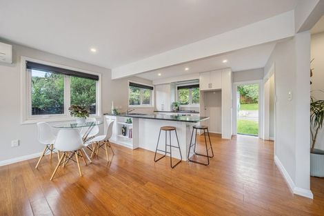 Photo of property in 12 Forest Road, Pinehaven, Upper Hutt, 5019