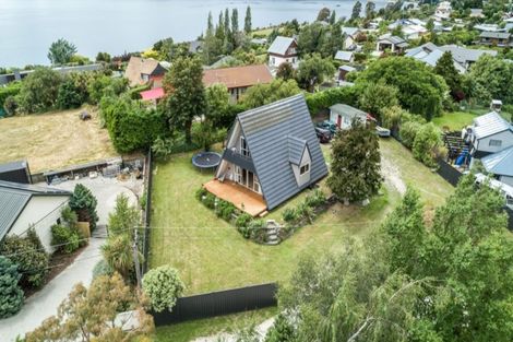 Photo of property in 35 Lakeview Terrace, Lake Hawea, Wanaka, 9382