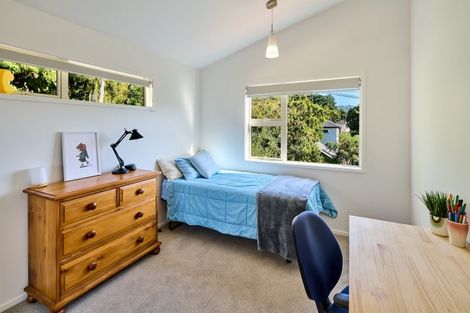 Photo of property in 74f Heretaunga Square, Silverstream, Upper Hutt, 5019
