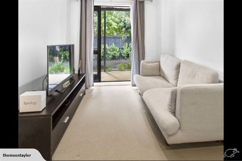 Photo of property in 3/57 Lake Road, Devonport, Auckland, 0624