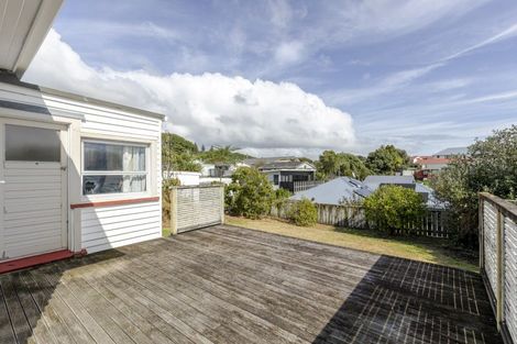 Photo of property in 20 Cameron Street, New Plymouth, 4310