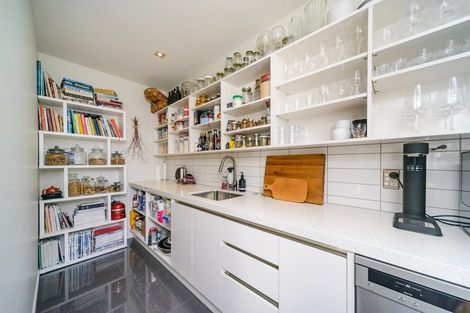 Photo of property in 16a Hardie Street, Hokowhitu, Palmerston North, 4410