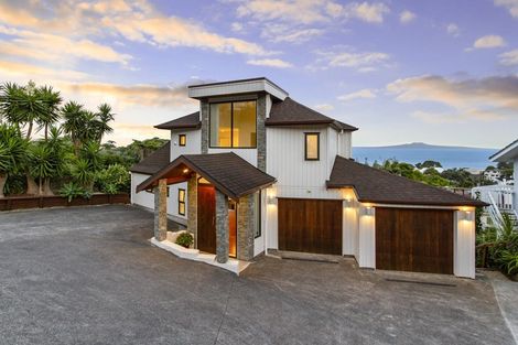 Photo of property in 839 Beach Road, Browns Bay, Auckland, 0630