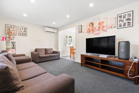 Photo of property in 8 Williams Crescent, Otara, Auckland, 2023