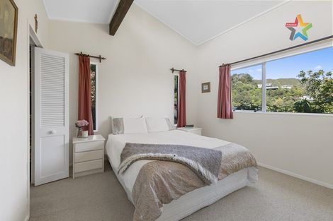 Photo of property in 16 Summit Road, Fairfield, Lower Hutt, 5011