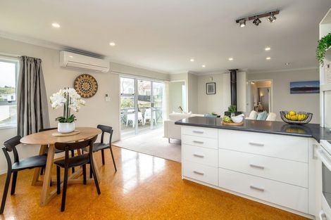 Photo of property in 6 Ngaio Place, Lansdowne, Masterton, 5810