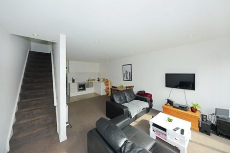 Photo of property in 9/20 North Avon Road, Richmond, Christchurch, 8013