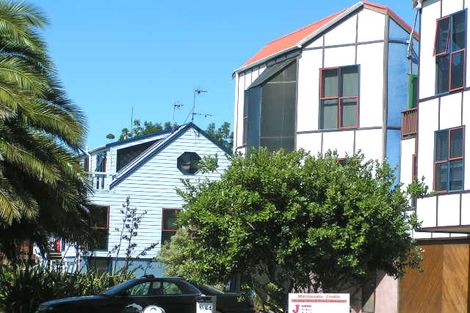 Photo of property in 3/50 Onewa Road, Northcote Point, Auckland, 0627