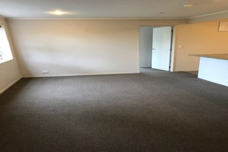 Photo of property in 145 Hutchinsons Road, Bucklands Beach, Auckland, 2014