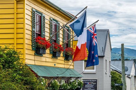 Photo of property in 9 Rue Pompallier, Akaroa, 7520