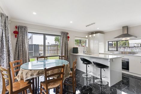 Photo of property in 87a Oxford Terrace, Epuni, Lower Hutt, 5011