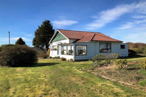 Photo of property in 83 Main Road, Clinton, 9534