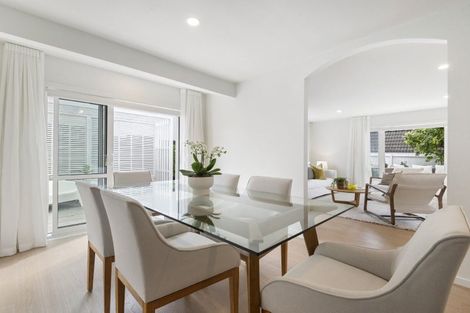 Photo of property in 1 William Bond Street, Stanley Point, Auckland, 0624