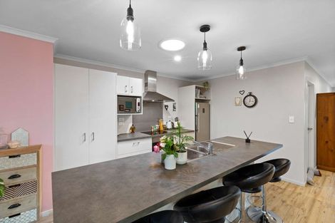 Photo of property in 5 Riverside Drive, Waiuku, 2123