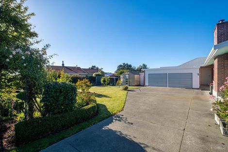 Photo of property in 1 Cashel Street, Waimate, 7924
