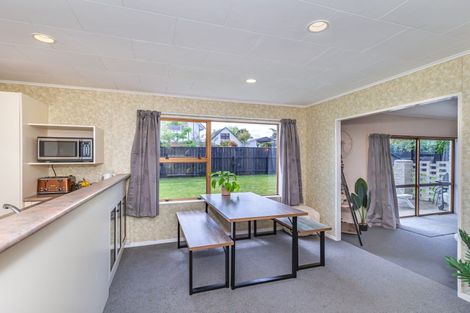 Photo of property in 97a Weraroa Road, Levin, 5510