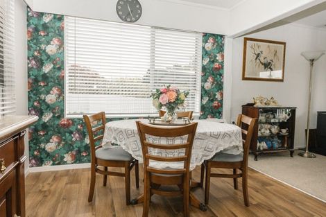 Photo of property in 3a Allan Street, Dannevirke, 4930