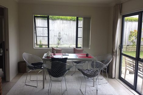 Photo of property in 2 Graham Collins Drive, Windsor Park, Auckland, 0632
