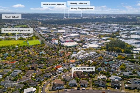Photo of property in 74 Oakway Drive, Schnapper Rock, Auckland, 0632