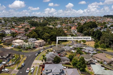 Photo of property in 6 Fairchild Avenue, Goodwood Heights, Auckland, 2105