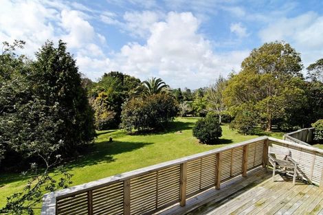 Photo of property in 1622 South Head Road, South Head, Helensville, 0874