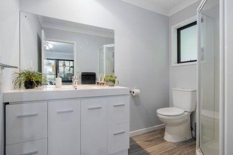 Photo of property in 10 Bransley Grove, Katikati, 3129