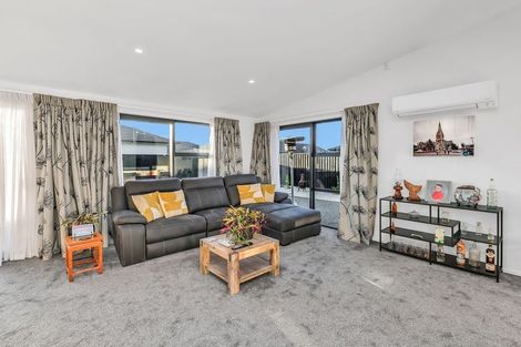 Photo of property in 6 Blossom Lane, Rolleston, 7615