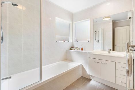 Photo of property in 66a Haseler Crescent, Howick, Auckland, 2014