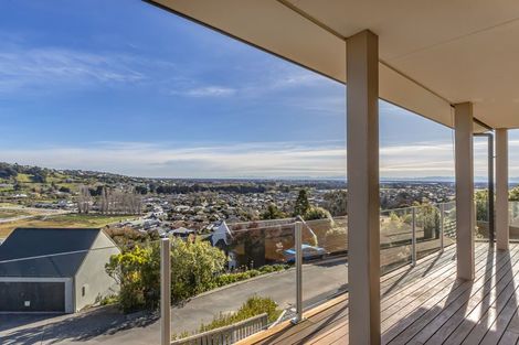 Photo of property in 11 Lucknow Place, Cashmere, Christchurch, 8022