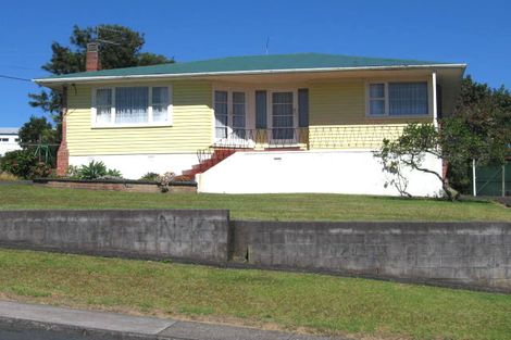 Photo of property in 31 Divich Avenue, Te Atatu South, Auckland, 0610