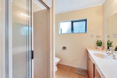 Photo of property in 36b Verbena Road, Birkdale, Auckland, 0626