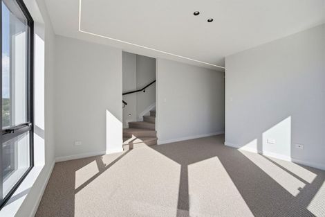 Photo of property in 2/8 Park Rise, Campbells Bay, Auckland, 0630
