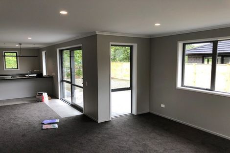 Photo of property in 4 Genoa Place, Whitby, Porirua, 5024