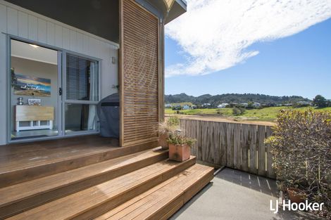 Photo of property in 8 Tohora View, Waihi Beach, 3611