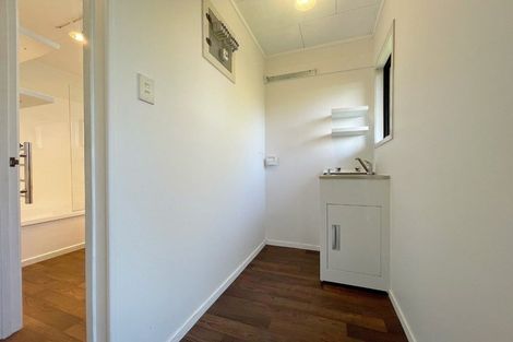 Photo of property in 1/294 West Coast Road, Glen Eden, Auckland, 0602