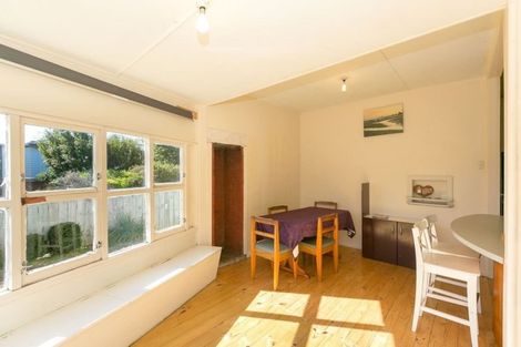 Photo of property in 464 South Road, Omata, New Plymouth, 4374