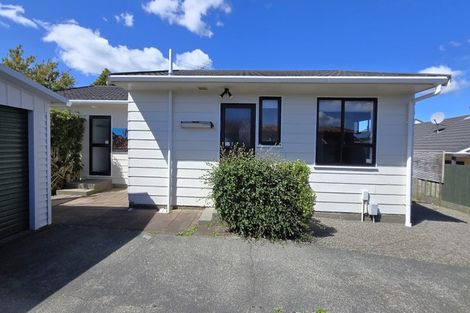 Photo of property in 3 Owaka Close, Kelson, Lower Hutt, 5010