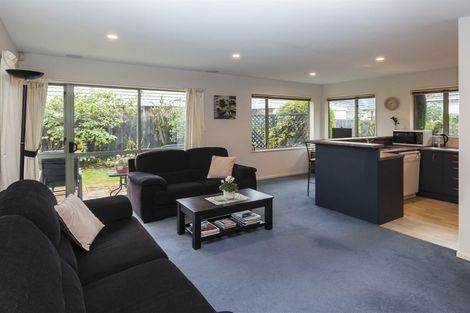 Photo of property in 2/7 Worthy Street, Ilam, Christchurch, 8041