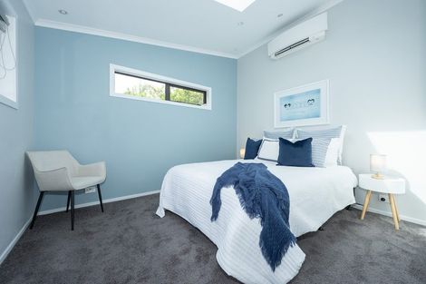 Photo of property in 5 Titiwai Place, Birkenhead, Auckland, 0626