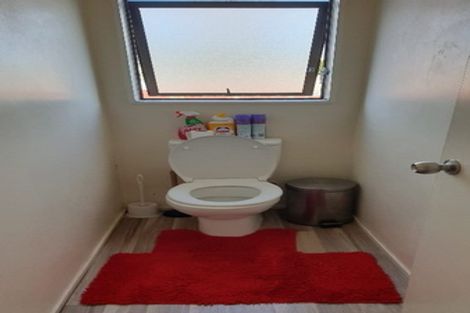 Photo of property in 2/13 Crown Crescent, Otara, Auckland, 2023