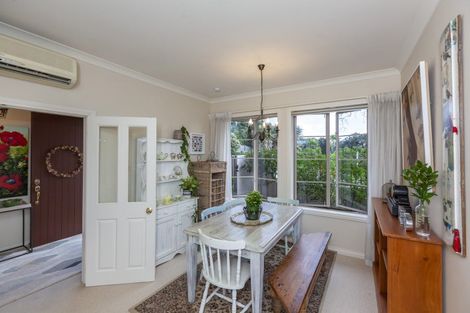 Photo of property in 136 Renown Road, Raumati South, Paraparaumu, 5032