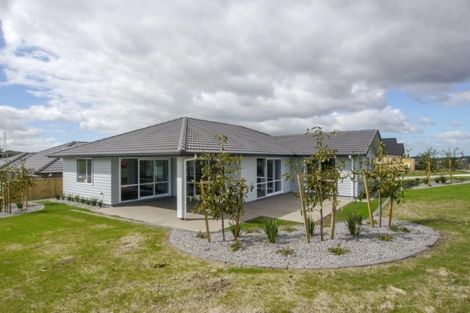 Photo of property in 2 Helenvale Crescent, Pokeno, 2402