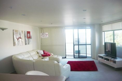 Photo of property in 4g/175 Hurstmere Road, Takapuna, Auckland, 0622