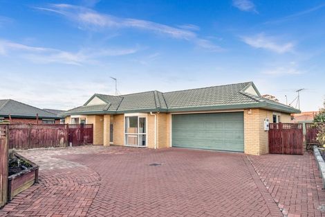 Photo of property in 30 Sheriff Place, Randwick Park, Auckland, 2105