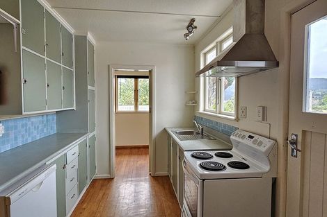 Photo of property in 57 Kiwi Road, Raumati Beach, Paraparaumu, 5032