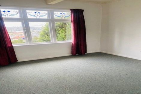 Photo of property in 14 Imperial Terrace, Melrose, Wellington, 6022