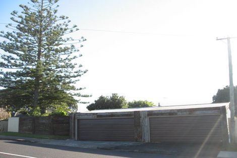 Photo of property in 31 Bleakhouse Road, Howick, Auckland, 2014